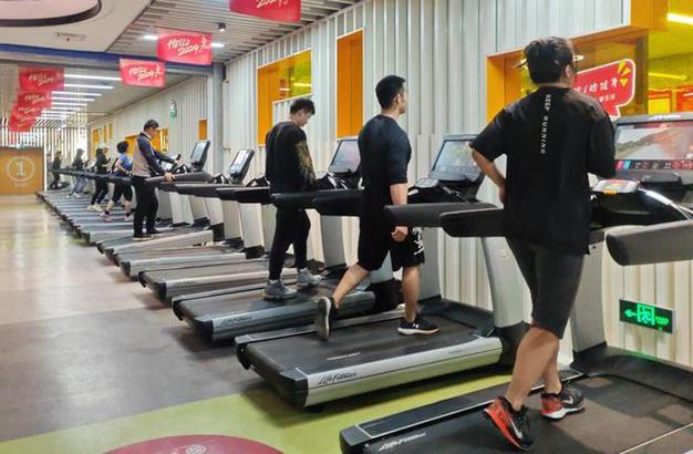没钱千万别碰这七大烧钱爱好第一个却人人喜欢这些爱好是什么(图14)
