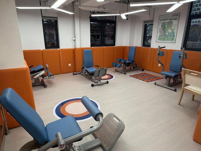 每小时低至3元60岁以上老人免费就在这家市民健身驿站→(图2)