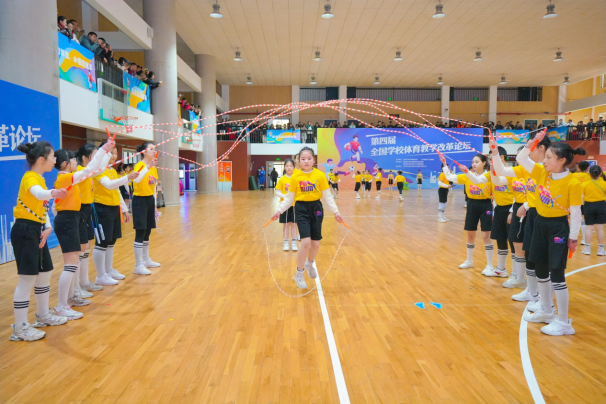 湖南长沙湘江新区虹桥小学：做实智慧体育全面育人新样态(图1)