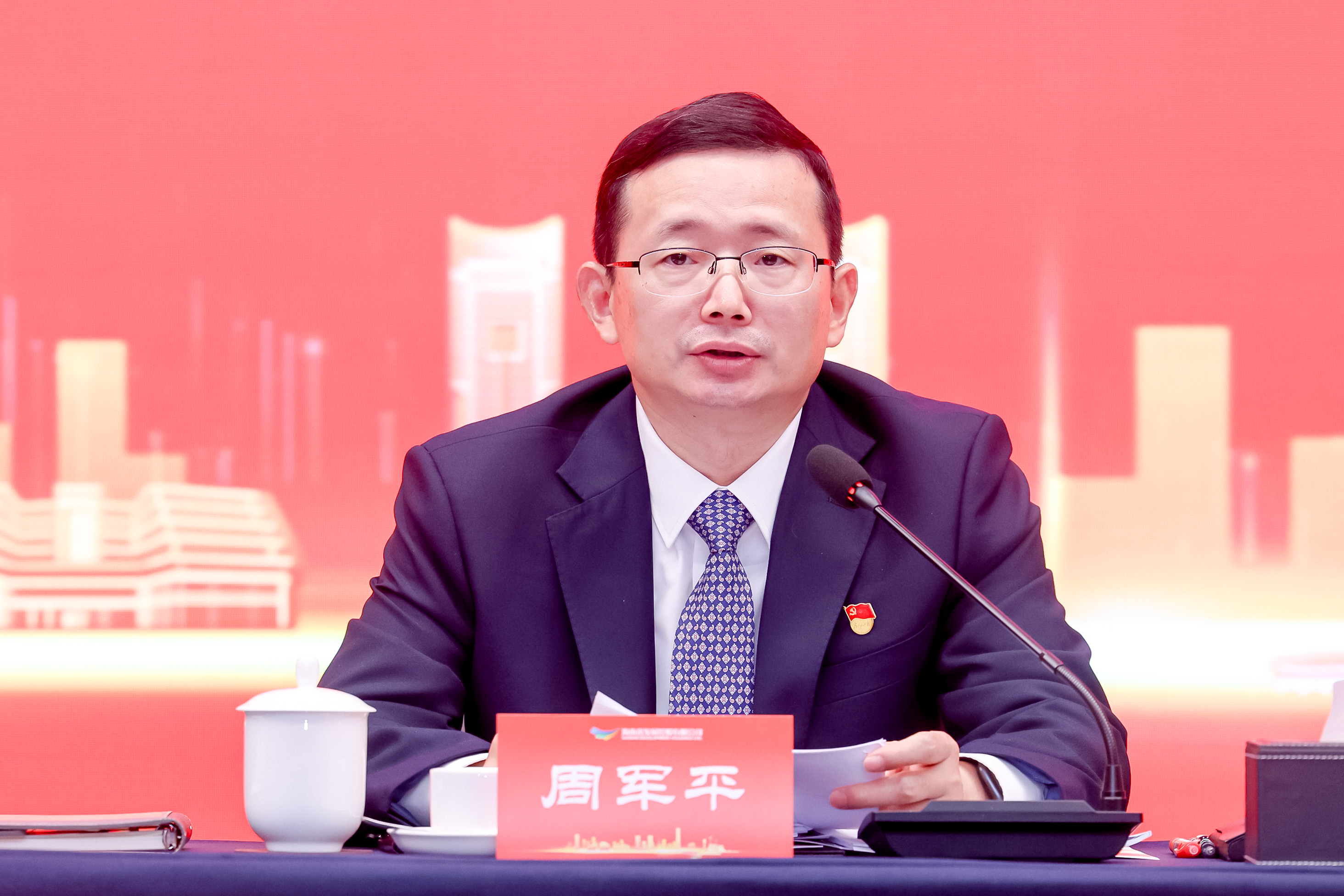 中国算力加速度！2025全国两会琼冀黔宁党报联动对话(图4)