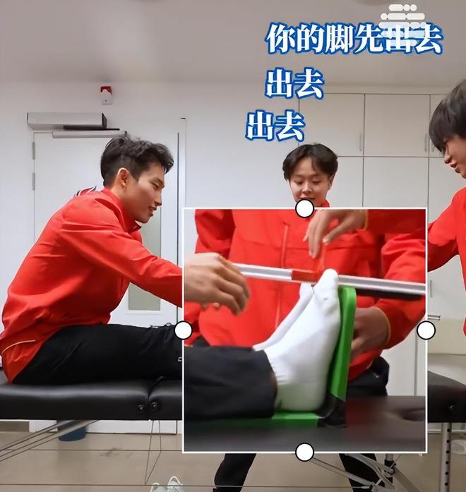 泳坛柔韧度新：陈芋汐勉强上榜全红婵第三第一名让我意外(图5)