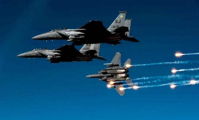 完美体育网站：美军惊觉：从这两场空战看中国空军实力深不可测远超预期(图4)