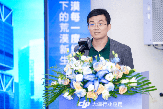 完美体育网站：智慧运维守护塞北绿电长城大疆无人机助力“沙漠变绿洲”(图3)