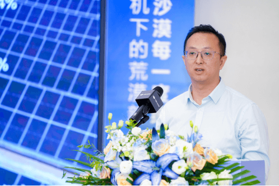 完美体育网站：智慧运维守护塞北绿电长城大疆无人机助力“沙漠变绿洲”(图5)