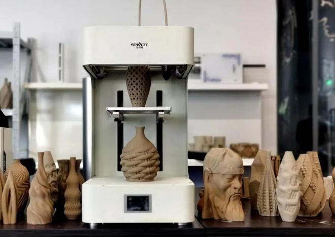 完美体育平台：桌面3D打印与国潮数字消费教育调研报告：技术融合与文化传承的新范式(图3)