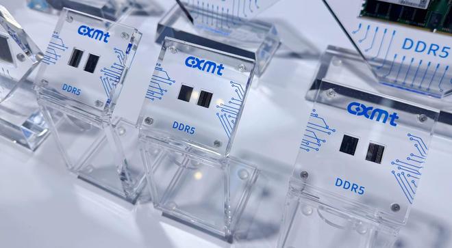 国产存储硬核破局！长鑫存储DDR5登顶性能高地(图1)