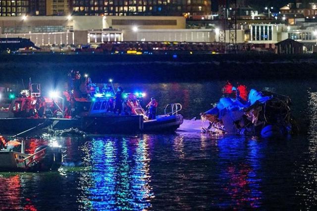 34年内美国飞机相撞超8千起近25%涉军机美国到底怎么了？(图1)