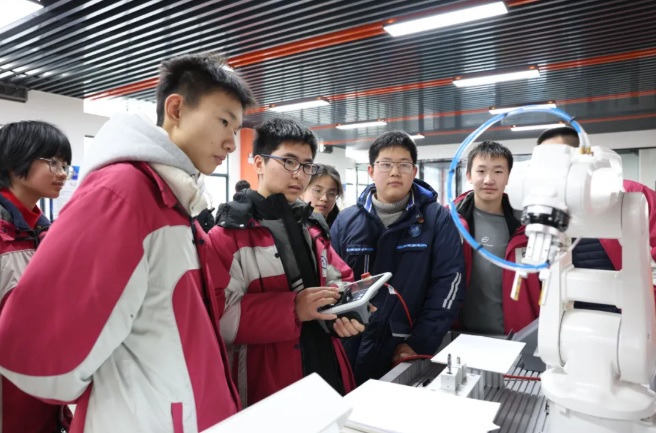 完美体育用品有限公司：在校生突破15万人！芜湖学子这条赛道同样出彩(图1)