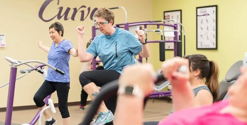 完美体育网站：质疑声和关店潮中国内这家全女健身房2年半开12店创业熊(图2)