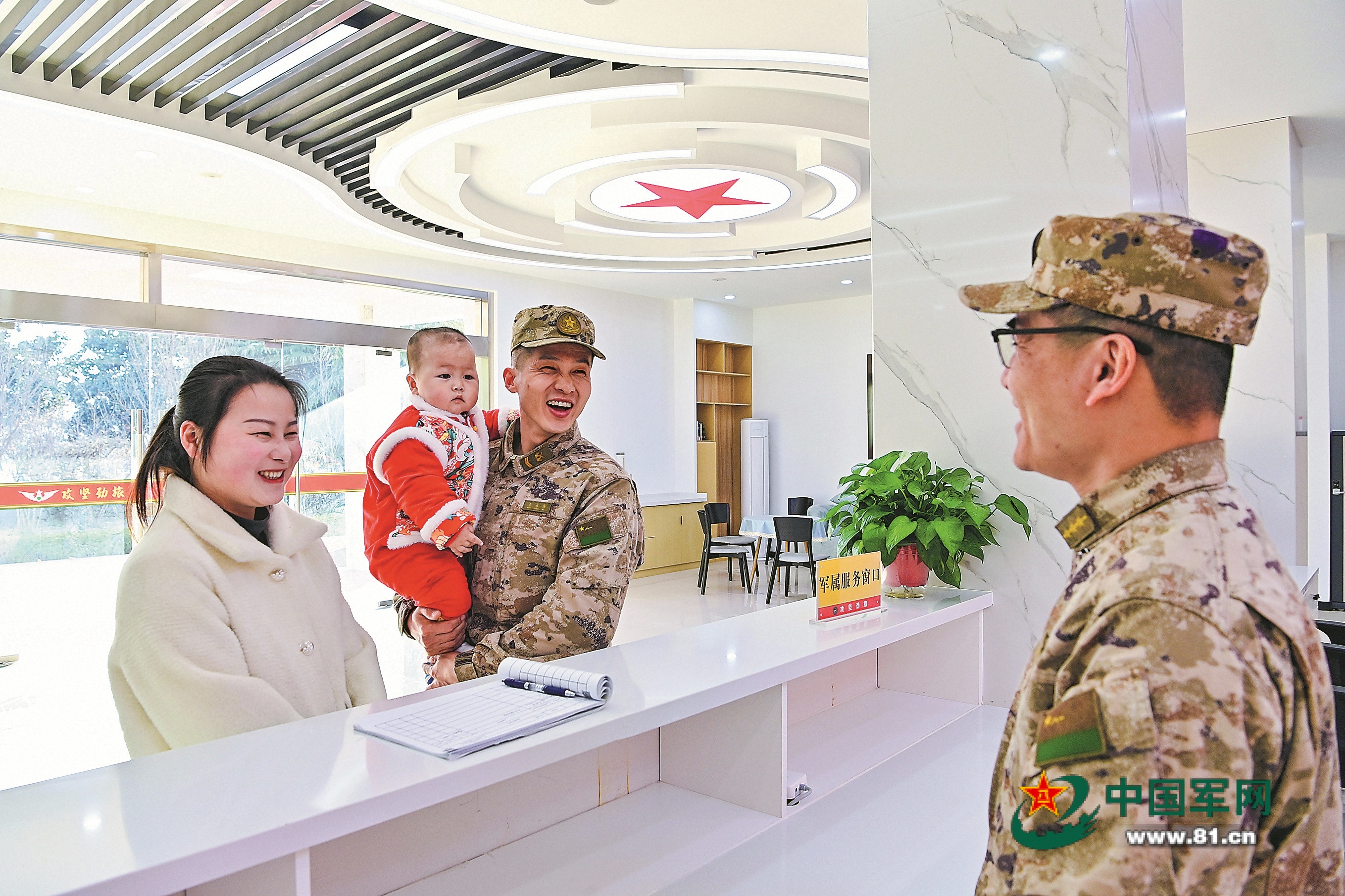 完美体育网站：军营观察丨追踪“回声”的轨迹(图1)